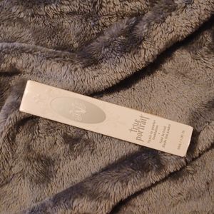 Kvd true portrait foundation